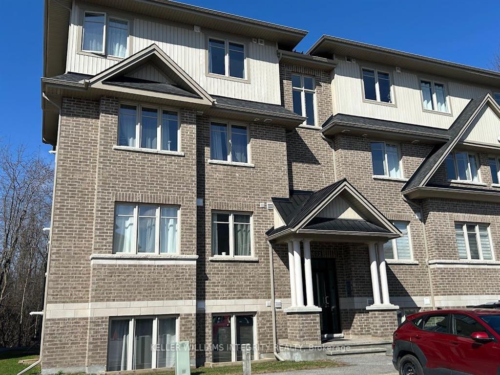 131 Escarpment Cres