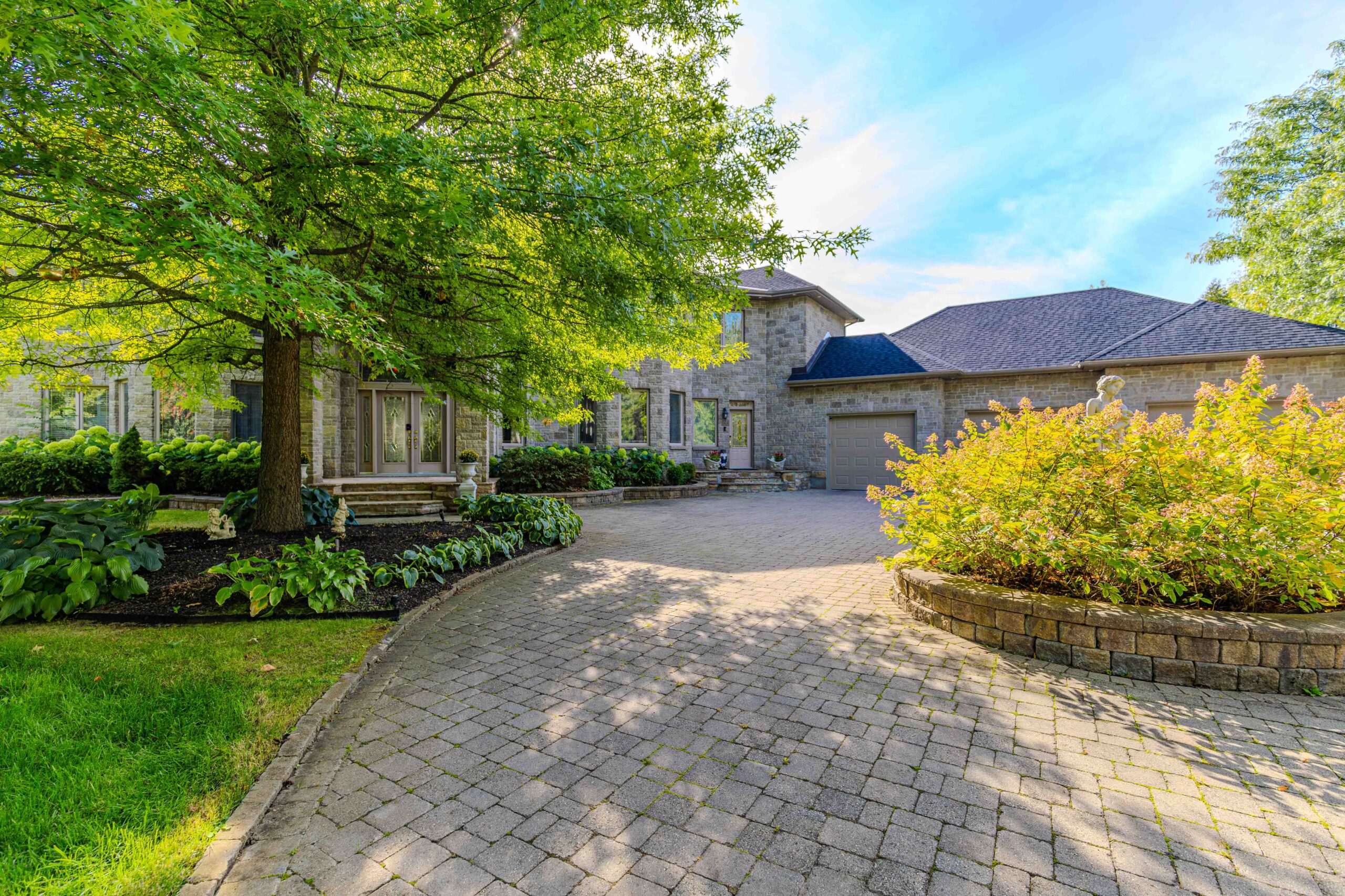 1402 MAJOR ROAD