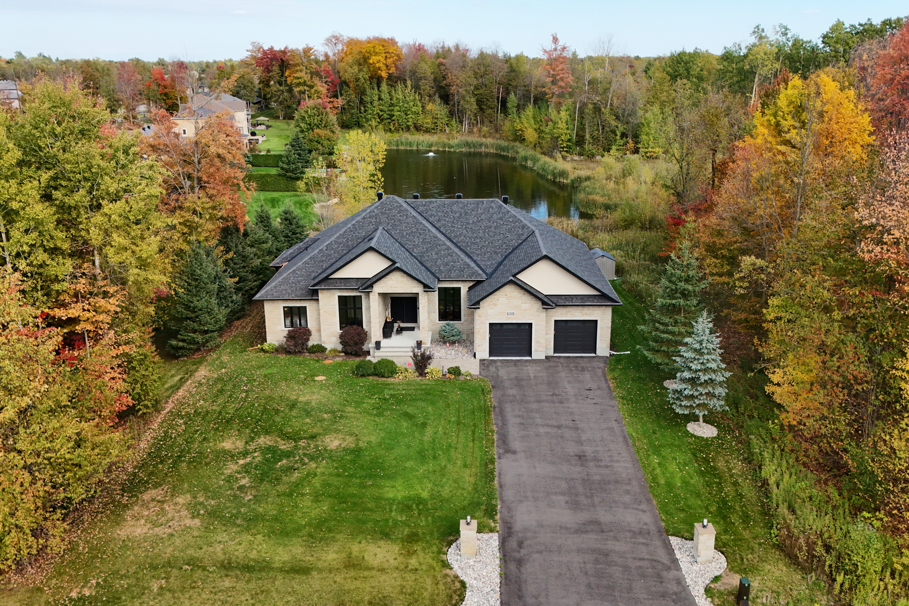 317 SQUADRON CRESCENT