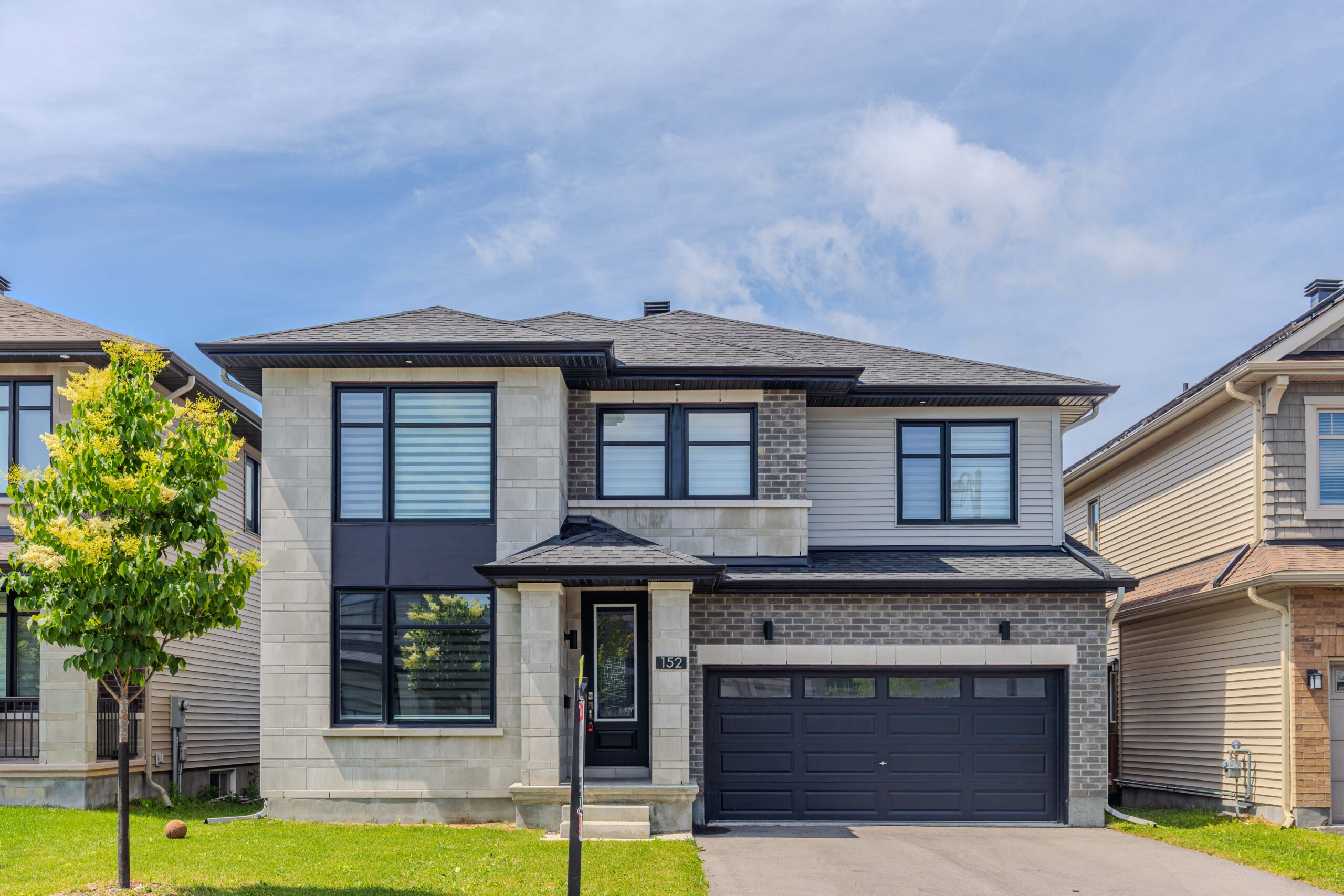 31 ASHGROVE CRESCENT